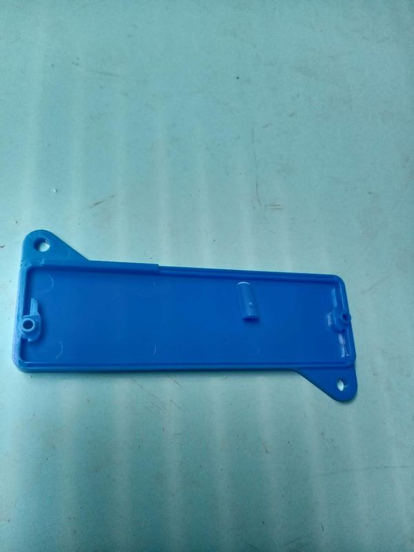 Moldeo a presión de la alta precisión para los útiles plásticos de las piezas de la aduana azul plástica del color