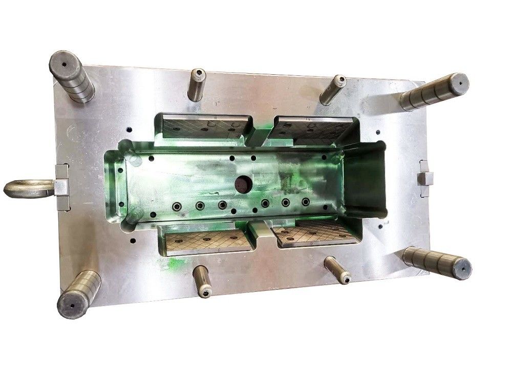 Útiles bajos plásticos del moldeo a presión del panel LKM del ABS