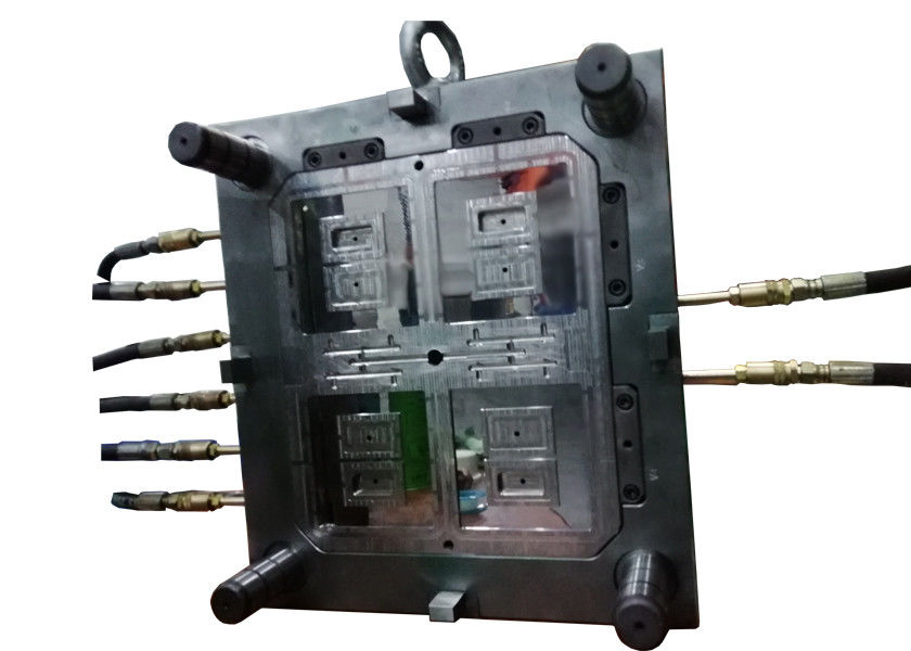 Moldeo a presión plástico de la alta precisión de las cavidades de la aduana 4 para los componentes electrónicos